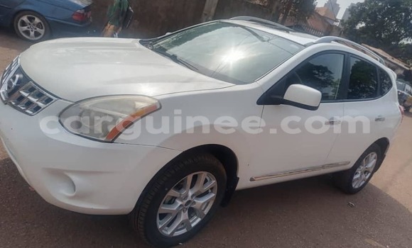 Buy Used Nissan Rogue White Car in Conakry in Conakry Buy Used Nissan Rogue White Car in Conakry in Conakry