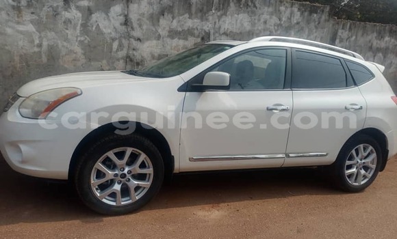 Buy Used Nissan Rogue White Car in Conakry in Conakry Buy Used Nissan Rogue White Car in Conakry in Conakry