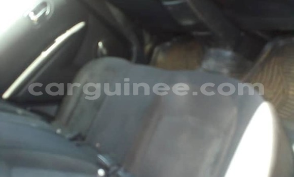 Buy Used Nissan Rogue Silver Car in Conakry in Conakry Buy Used Nissan Rogue Silver Car in Conakry in Conakry