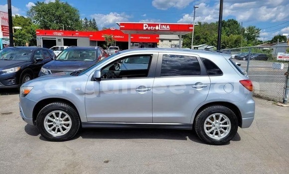 Buy Used Mitsubishi RVR Silver Car in Conakry in Conakry Buy Used Mitsubishi RVR Silver Car in Conakry in Conakry