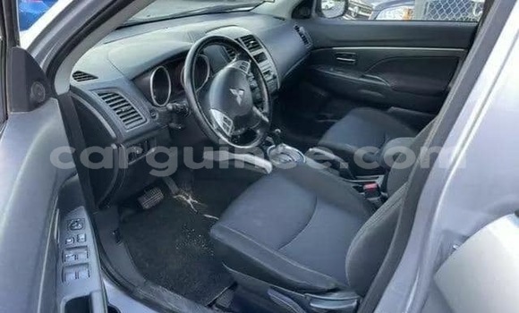 Buy Used Mitsubishi RVR Silver Car in Conakry in Conakry Buy Used Mitsubishi RVR Silver Car in Conakry in Conakry