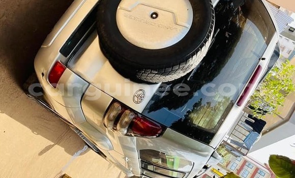 Buy Used Toyota Land Cruiser Prado Silver Car in Conakry in Conakry Buy Used Toyota Land Cruiser Prado Silver Car in Conakry in Conakry