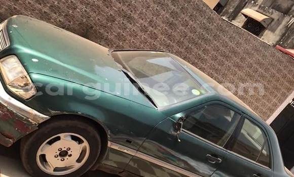 Buy Used Mercedes-Benz C–Class Green Car in Conakry in Conakry Buy Used Mercedes-Benz C–Class Green Car in Conakry in Conakry
