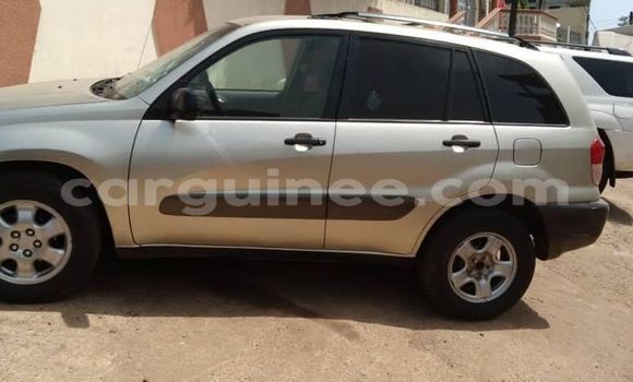 Buy Used Toyota RAV4 Silver Car in Conakry in Conakry Buy Used Toyota RAV4 Silver Car in Conakry in Conakry