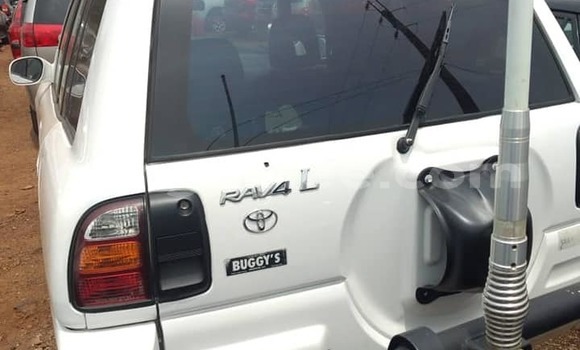 Buy Used Toyota RAV4 White Car in Conakry in Conakry Buy Used Toyota RAV4 White Car in Conakry in Conakry