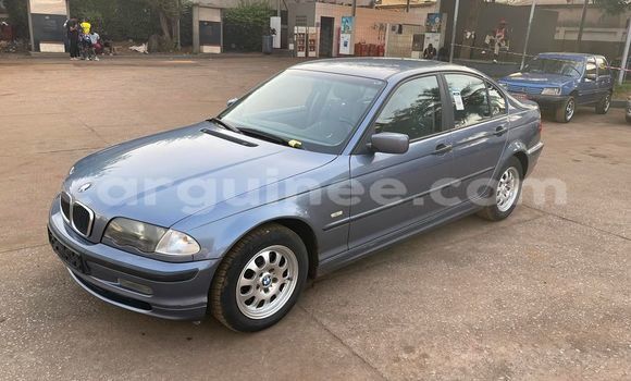Acheter Occasion Voiture BMW 3–Series Bleu à Conakry, Conakry Acheter Occasion Voiture BMW 3–Series Bleu à Conakry, Conakry