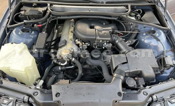 Acheter Occasion Voiture BMW 3–Series Bleu à Conakry, Conakry Acheter Occasion Voiture BMW 3–Series Bleu à Conakry, Conakry