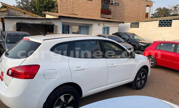 Buy Used Nissan Rogue White Car in Conakry in Conakry Buy Used Nissan Rogue White Car in Conakry in Conakry