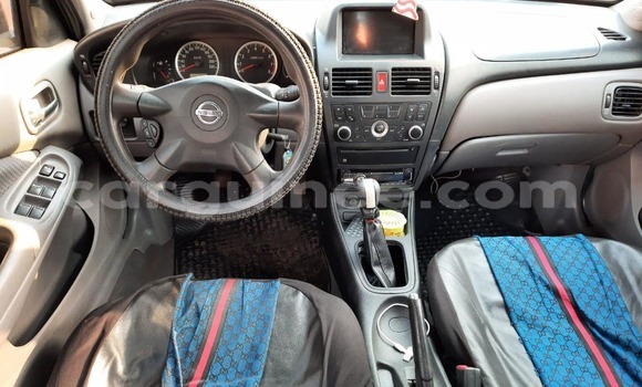 Buy Used Nissan Almera Blue Car in Conakry in Conakry Buy Used Nissan Almera Blue Car in Conakry in Conakry