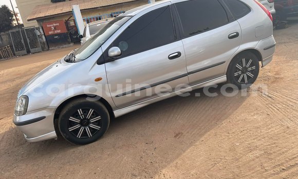 Buy Used Nissan Tino Silver Car in Conakry in Conakry Buy Used Nissan Tino Silver Car in Conakry in Conakry