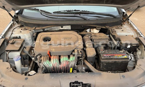 Buy Used Hyundai Sonata Silver Car in Conakry in Conakry Buy Used Hyundai Sonata Silver Car in Conakry in Conakry