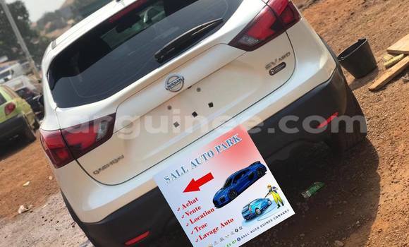Acheter Occasion Voiture Nissan Qashqai Blanc à Conakry, Conakry Acheter Occasion Voiture Nissan Qashqai Blanc à Conakry, Conakry
