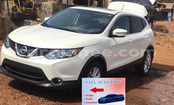 Acheter Occasion Voiture Nissan Qashqai Blanc à Conakry, Conakry Acheter Occasion Voiture Nissan Qashqai Blanc à Conakry, Conakry