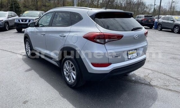 Acheter Occasion Voiture Hyundai Tucson Gris à Conakry, Conakry Acheter Occasion Voiture Hyundai Tucson Gris à Conakry, Conakry