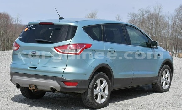 Acheter Occasion Voiture Ford Escape Bleu à Conakry, Conakry Acheter Occasion Voiture Ford Escape Bleu à Conakry, Conakry
