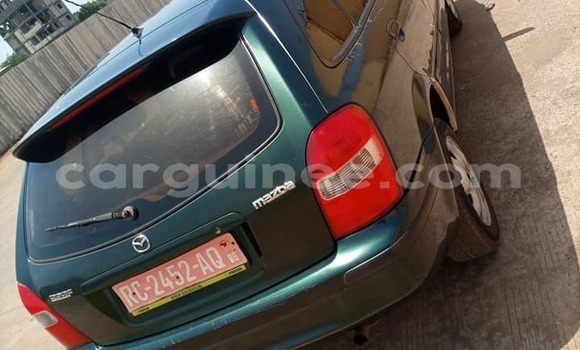 Acheter Occasion Voiture Mazda 323 Vert à Conakry, Conakry Acheter Occasion Voiture Mazda 323 Vert à Conakry, Conakry