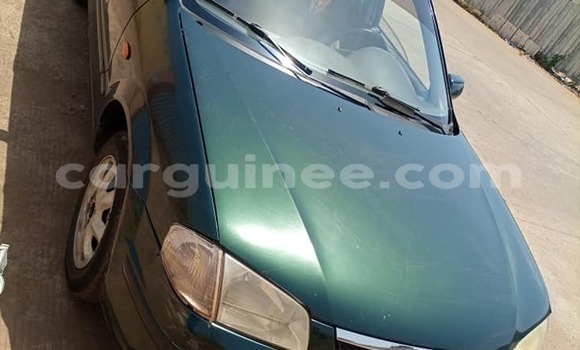 Acheter Occasion Voiture Mazda 323 Vert à Conakry, Conakry Acheter Occasion Voiture Mazda 323 Vert à Conakry, Conakry