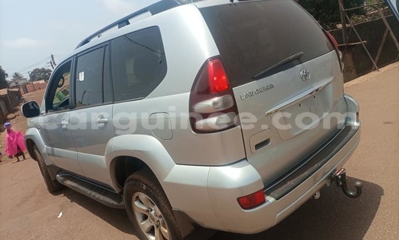 Acheter Occasion Voiture Toyota Land Cruiser Prado Gris à Conakry, Conakry Acheter Occasion Voiture Toyota Land Cruiser Prado Gris à Conakry, Conakry