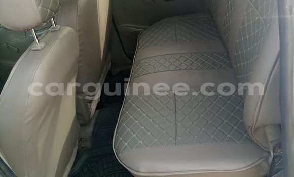 Buy Used Toyota Hilux White Car in Conakry in Conakry Buy Used Toyota Hilux White Car in Conakry in Conakry