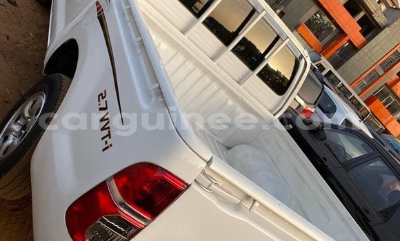 Buy Used Toyota Hilux White Car in Conakry in Conakry Buy Used Toyota Hilux White Car in Conakry in Conakry