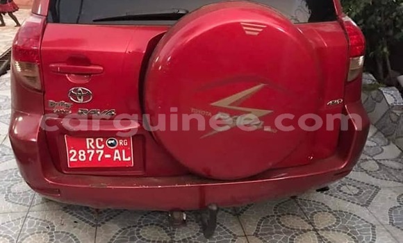 Acheter Occasion Voiture Toyota RAV4 Rouge à Conakry, Conakry Acheter Occasion Voiture Toyota RAV4 Rouge à Conakry, Conakry