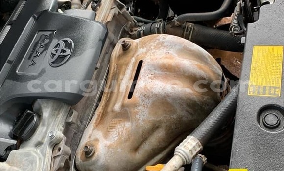 Acheter Occasion Voiture Toyota RAV4 Gris à Conakry, Conakry Acheter Occasion Voiture Toyota RAV4 Gris à Conakry, Conakry