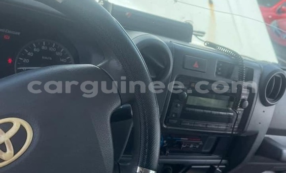 Acheter Occasion Voiture Toyota Land Cruiser Blanc à Conakry, Conakry Acheter Occasion Voiture Toyota Land Cruiser Blanc à Conakry, Conakry