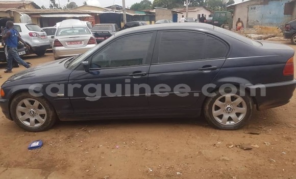 Acheter Occasion Voiture BMW 3–Series Bleu à Conakry, Conakry Acheter Occasion Voiture BMW 3–Series Bleu à Conakry, Conakry