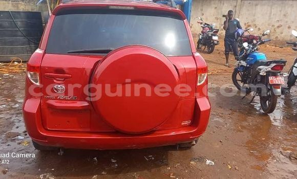 Acheter Occasion Voiture Toyota RAV4 Rouge à Conakry, Conakry Acheter Occasion Voiture Toyota RAV4 Rouge à Conakry, Conakry