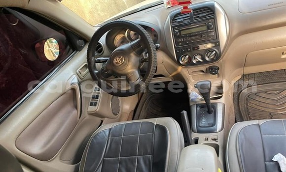 Acheter Occasion Voiture Toyota RAV4 Marron à Conakry, Conakry Acheter Occasion Voiture Toyota RAV4 Marron à Conakry, Conakry