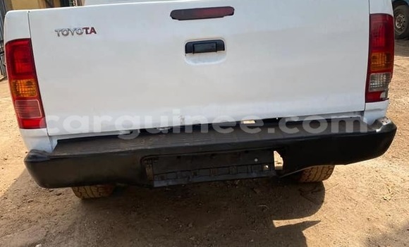 Acheter Occasion Voiture Toyota Hilux Blanc à Conakry, Conakry Acheter Occasion Voiture Toyota Hilux Blanc à Conakry, Conakry