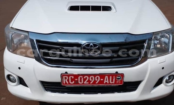 Acheter Occasion Voiture Toyota Hilux Blanc à Conakry, Conakry Acheter Occasion Voiture Toyota Hilux Blanc à Conakry, Conakry
