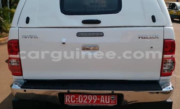 Acheter Occasion Voiture Toyota Hilux Blanc à Conakry, Conakry Acheter Occasion Voiture Toyota Hilux Blanc à Conakry, Conakry