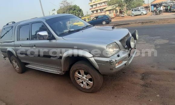 Acheter Occasion Voiture Mitsubishi L200 Gris à Conakry, Conakry Acheter Occasion Voiture Mitsubishi L200 Gris à Conakry, Conakry