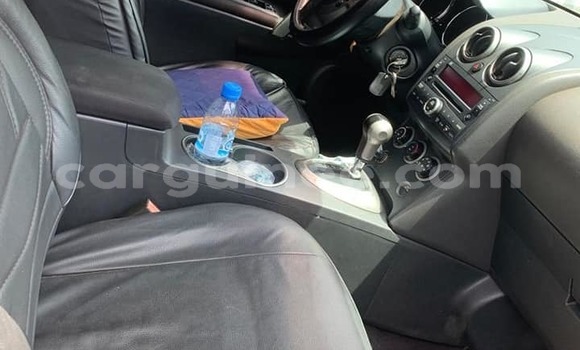 Acheter Occasion Voiture Nissan Rogue Gris à Conakry, Conakry Acheter Occasion Voiture Nissan Rogue Gris à Conakry, Conakry