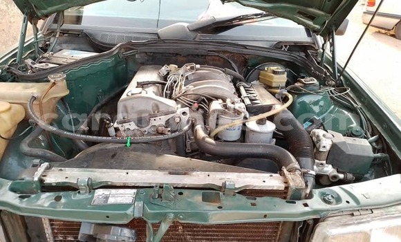 Acheter Occasion Voiture Mercedes-Benz 190–Series Vert à Conakry, Conakry Acheter Occasion Voiture Mercedes-Benz 190–Series Vert à Conakry, Conakry