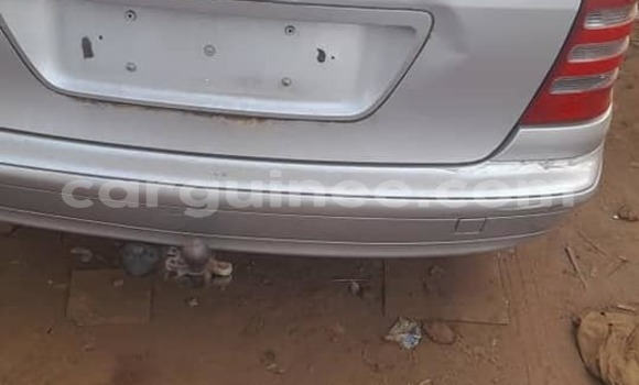 Acheter Occasion Voiture Mercedes-Benz C–Class Gris à Conakry, Conakry Acheter Occasion Voiture Mercedes-Benz C–Class Gris à Conakry, Conakry