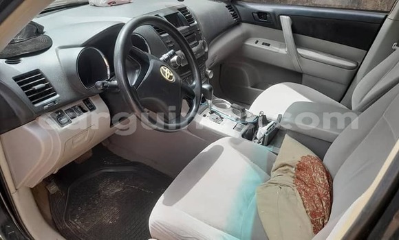 Acheter Occasion Voiture Toyota Highlander Noir à Conakry, Conakry Acheter Occasion Voiture Toyota Highlander Noir à Conakry, Conakry