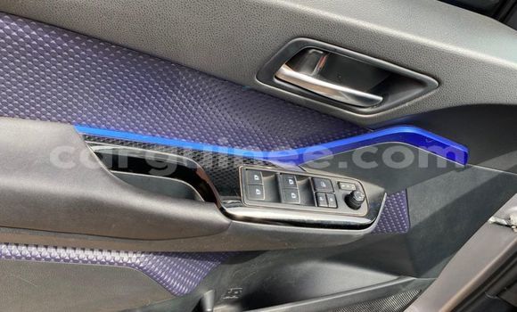 Buy Used Toyota C-HR Silver Car in Conakry in Conakry Buy Used Toyota C-HR Silver Car in Conakry in Conakry