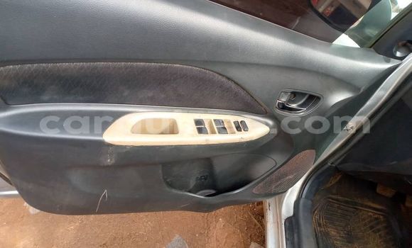 Buy Used Toyota Yaris Silver Car in Conakry in Conakry Buy Used Toyota Yaris Silver Car in Conakry in Conakry