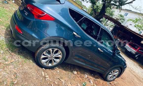 Buy Used Hyundai Santa Fe Blue Car in Conakry in Conakry Buy Used Hyundai Santa Fe Blue Car in Conakry in Conakry
