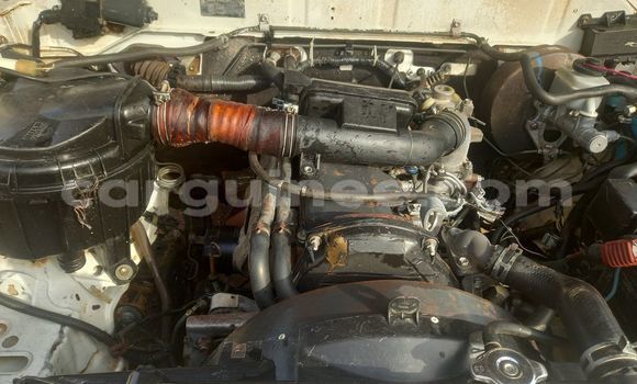 Buy Used Toyota Land Cruiser Prado White Car in Conakry in Conakry Buy Used Toyota Land Cruiser Prado White Car in Conakry in Conakry