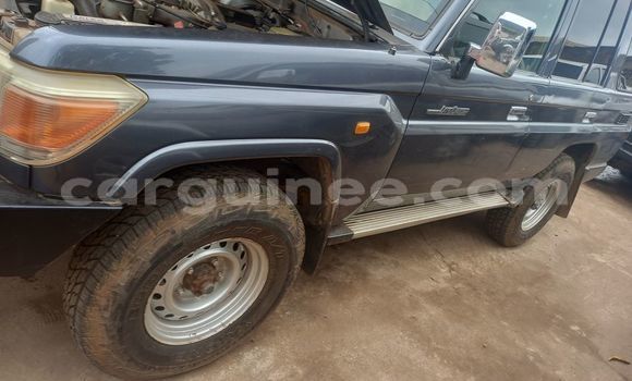 Buy Used Toyota Land Cruiser Blue Car in Conakry in Conakry Buy Used Toyota Land Cruiser Blue Car in Conakry in Conakry