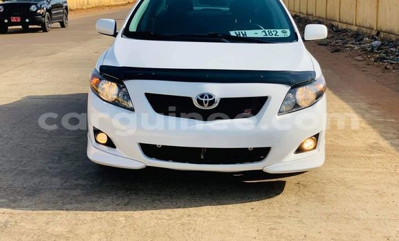 Acheter Occasion Voiture Toyota Corolla Blanc à Conakry, Conakry Acheter Occasion Voiture Toyota Corolla Blanc à Conakry, Conakry