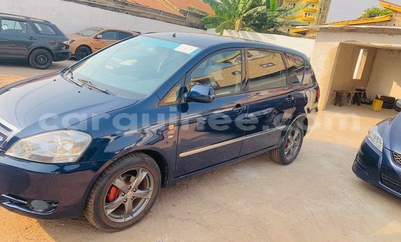 Acheter Occasion Voiture Toyota Avensis Verso Bleu à Conakry, Conakry Acheter Occasion Voiture Toyota Avensis Verso Bleu à Conakry, Conakry