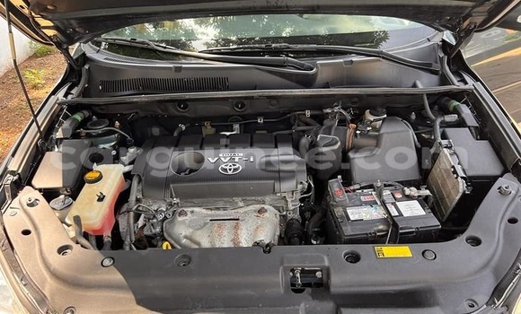 Buy Used Toyota RAV4 Blue Car in Conakry in Conakry Buy Used Toyota RAV4 Blue Car in Conakry in Conakry