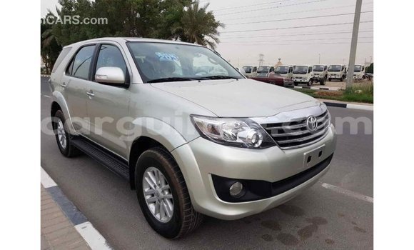 Acheter Import Voiture Toyota Fortuner Autre à Import - Dubai, Conakry Acheter Import Voiture Toyota Fortuner Autre à Import - Dubai, Conakry