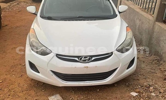 Buy Used Hyundai Elantra White Car in Conakry in Conakry Buy Used Hyundai Elantra White Car in Conakry in Conakry