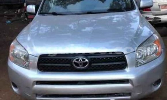 Buy Used Toyota RAV4 Silver Car in Conakry in Conakry Buy Used Toyota RAV4 Silver Car in Conakry in Conakry