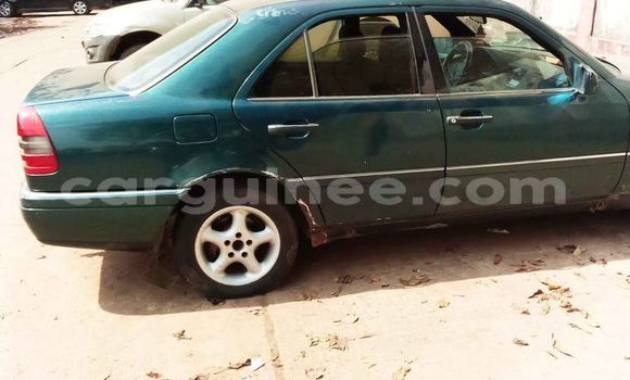 Buy Used Mercedes-Benz C–Class Green Car in Conakry in Conakry Buy Used Mercedes-Benz C–Class Green Car in Conakry in Conakry
